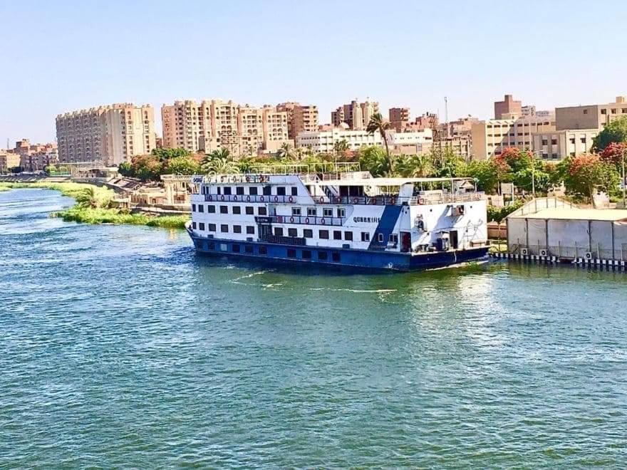 Hotel Ship Queen Isis Elminya Minjá Exteriér fotografie